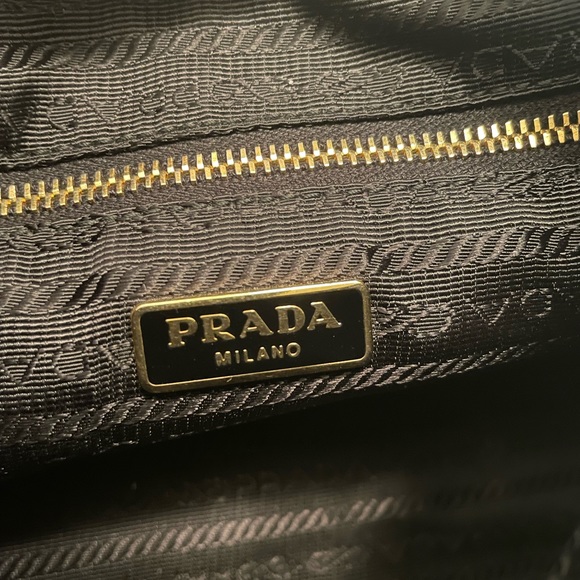 Prada small bag - Picture 14 of 16